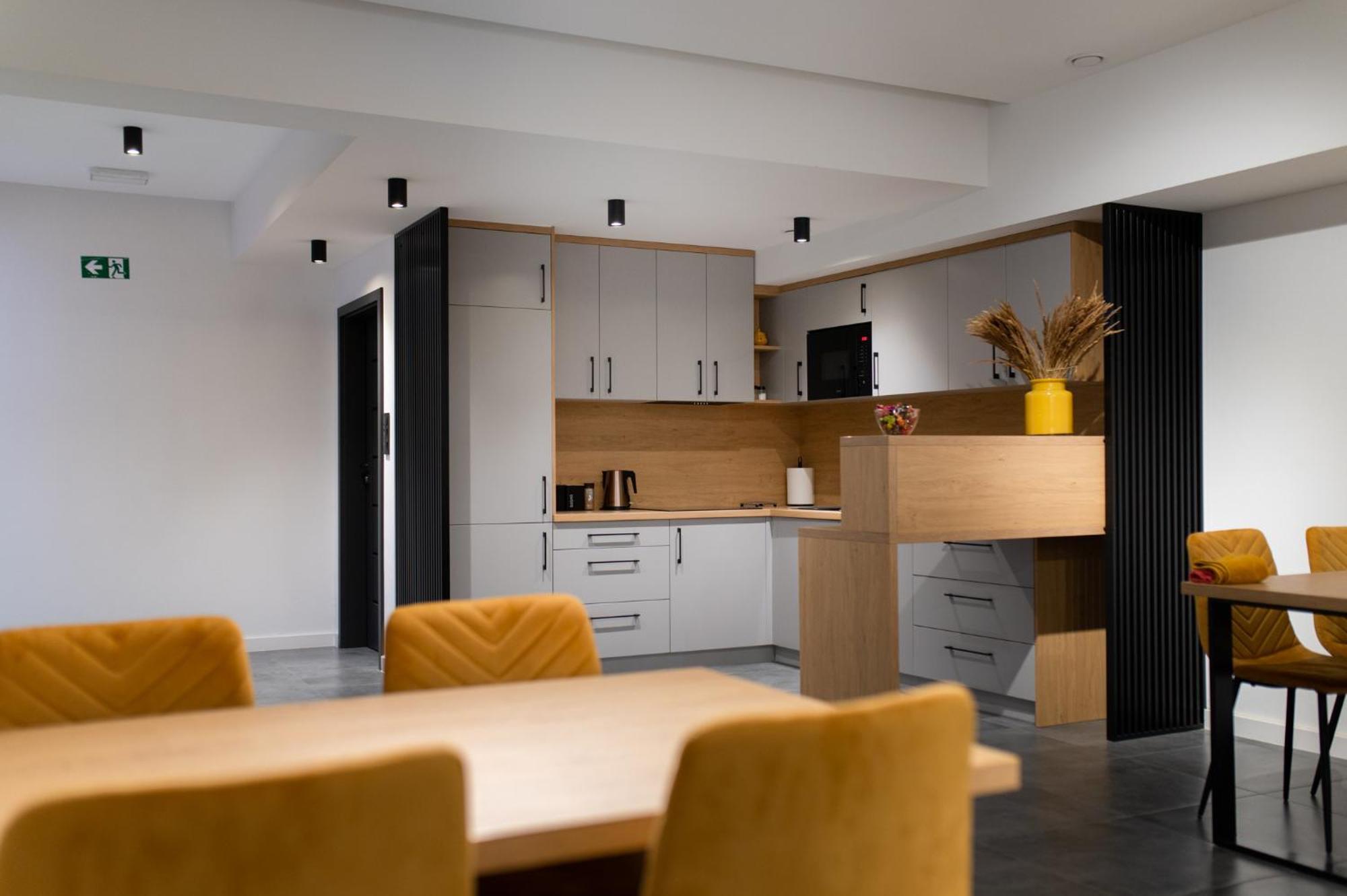Apartamenty Loftove 와도웨스 외부 사진
